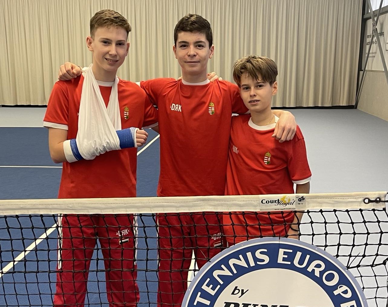 Mokán István Damján, Fazekas Vencel és Giovantsis Noel (balról jobbra) az U14-es Winter Cup döntője után