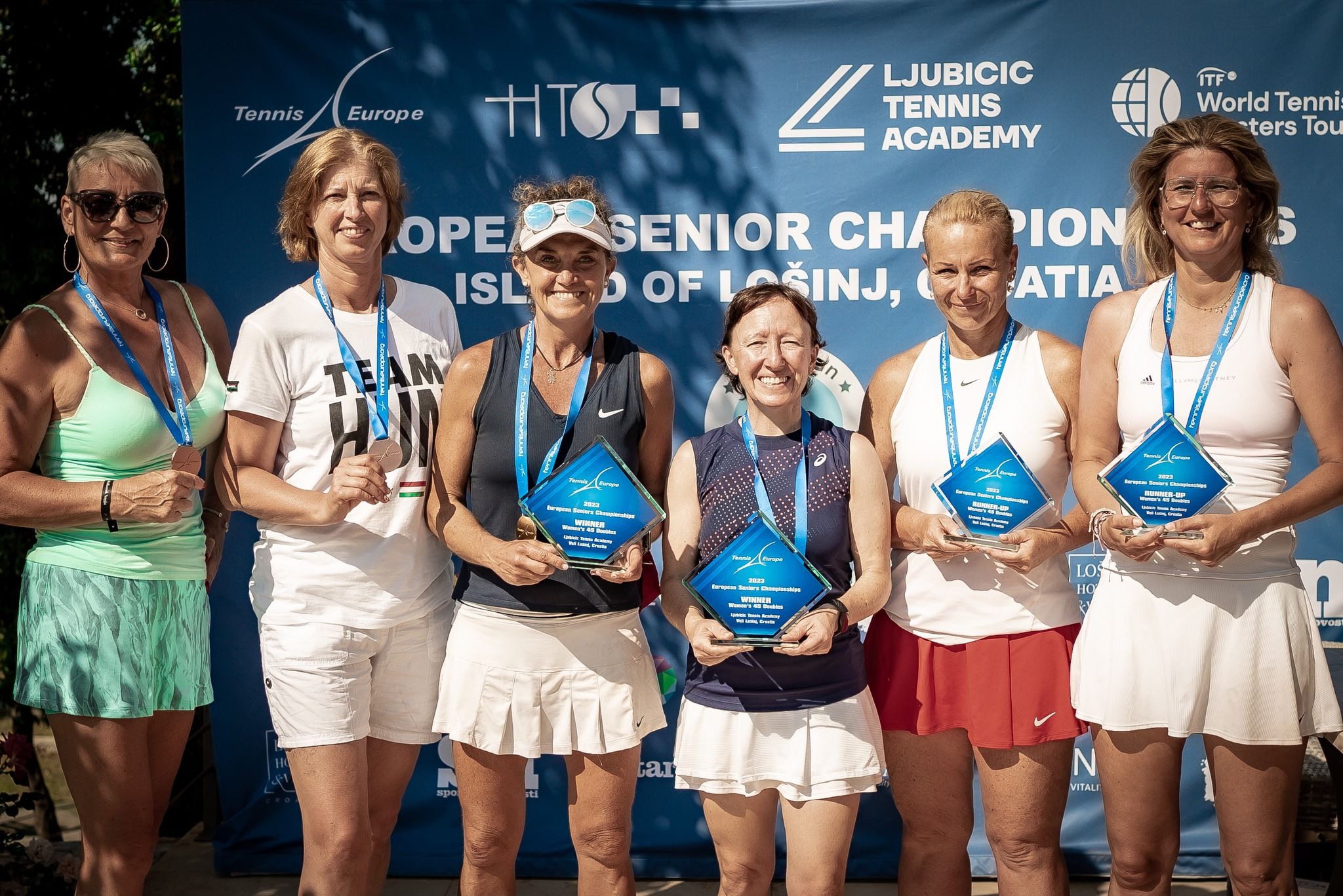 Balta Rózsa, Bágyi Kinga, Valentina Padula, Isabelle Gemmel, Pestuka Szilvia,  Szombati-Serfőző Eszter