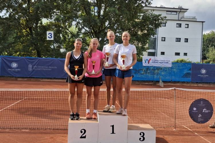 Kálmánék otthon tartották a kupát